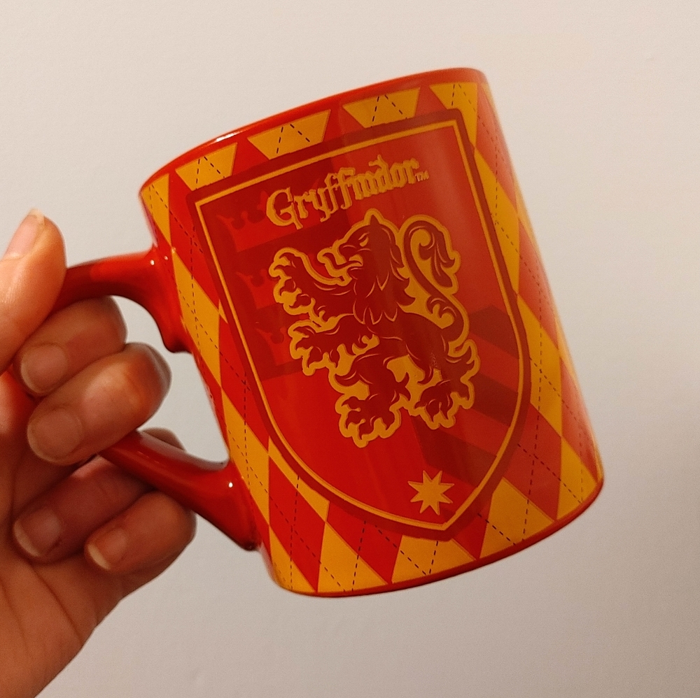 🌸3/$25🌸 Harry Potter Gryffindor Mug